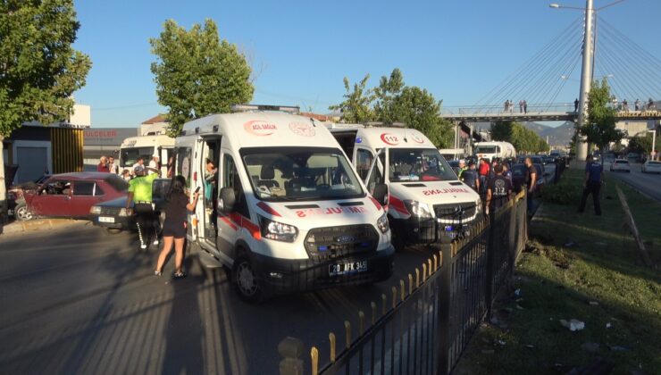 KARŞI ŞERİDE GEÇTİ 2 ARAÇLA KAFA KAFAYA ÇARPIŞTI