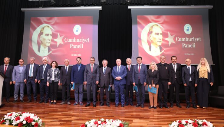 29 Ekim Cumhuriyet Bayramı PAÜ’de Bir Dizi Etkinlikle Kutlandı 